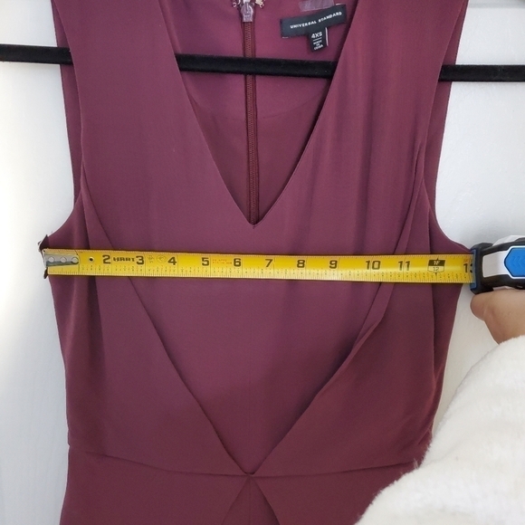 𝅺UNIVERSAL Standard Dress - Picture 10 of 16